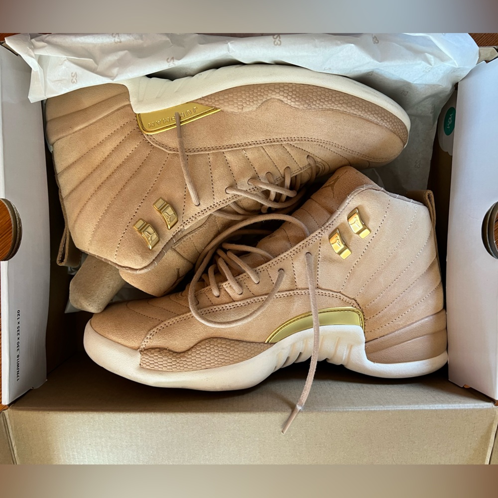 Women’s Air Jordan 12 Retro Vachetta